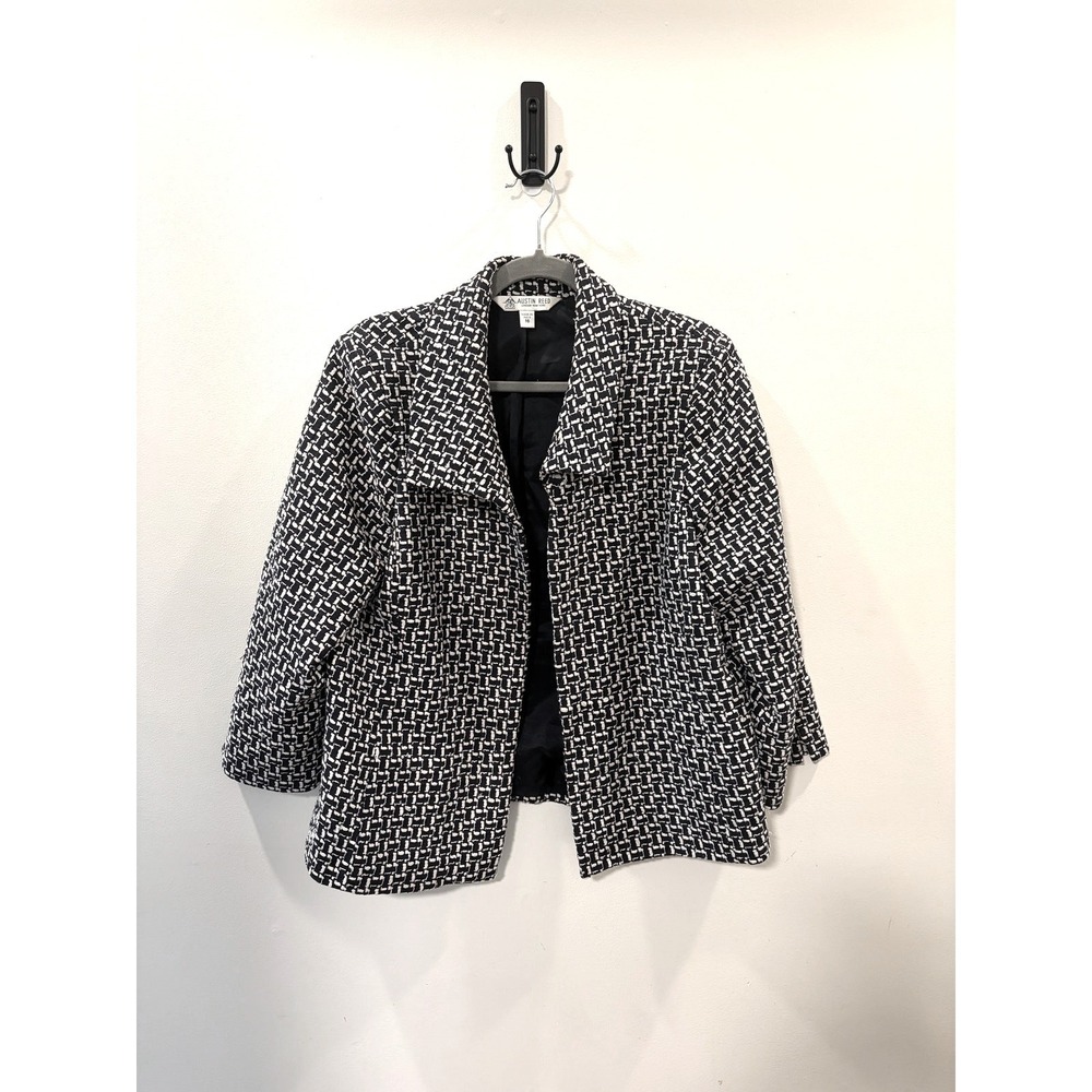 Austin Reed London Bouclé Tweed Blazer | Navy & Cream | Size 16 🇬🇧